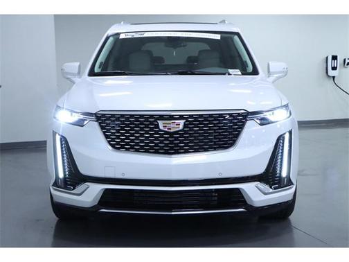 2025 Cadillac XT6 Premium Luxury FWD