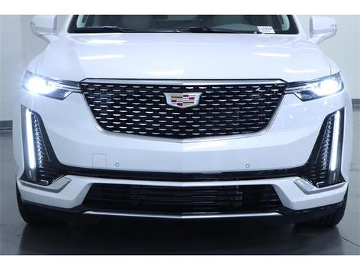 2025 Cadillac XT6 Premium Luxury FWD