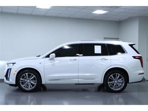 2025 Cadillac XT6 Premium Luxury FWD