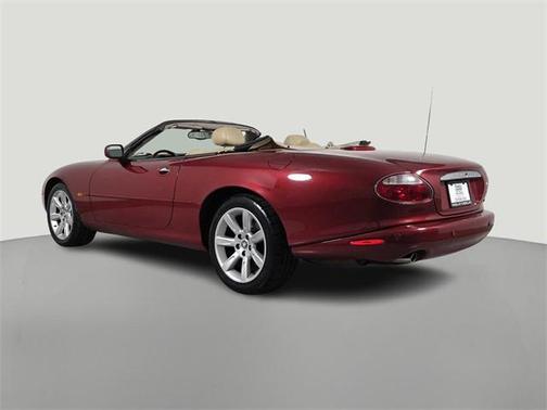 2003 Jaguar XK8 Base (A6)