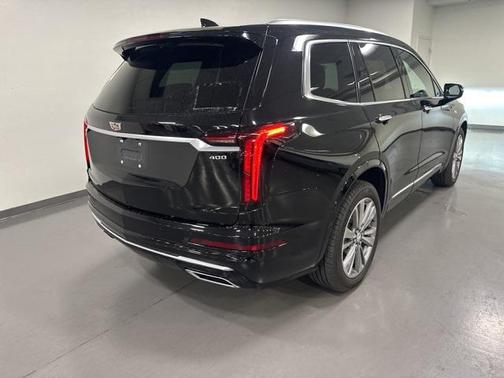 2025 Cadillac XT6 Premium Luxury FWD