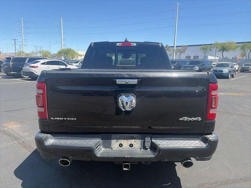 Diamond Black Crystal Pearlcoat 2019 RAM 1500 Limited