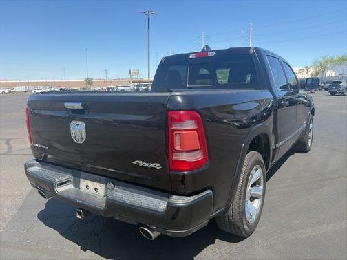 Diamond Black Crystal Pearlcoat 2019 RAM 1500 Limited