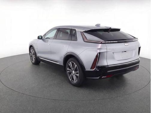 Celestial Metallic 2024 Cadillac LYRIQ V