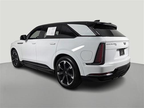 2025 Cadillac Escalade IQ Sport 2