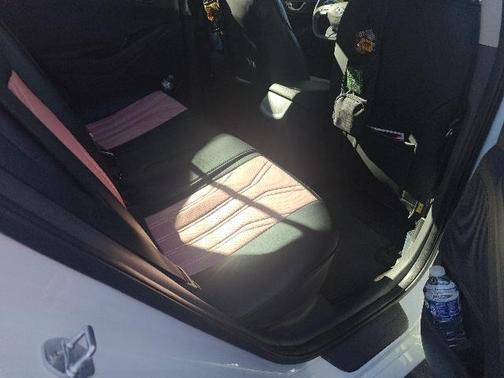 2020 Hyundai IONIQ Hybrid Blue