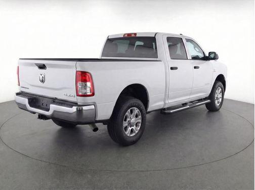 Bright White Clearcoat 2023 RAM 2500 Big Horn Crew Cab 4x4 8' Box