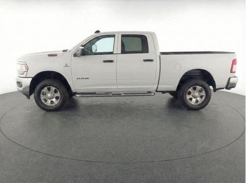 Bright White Clearcoat 2023 RAM 2500 Big Horn Crew Cab 4x4 8' Box