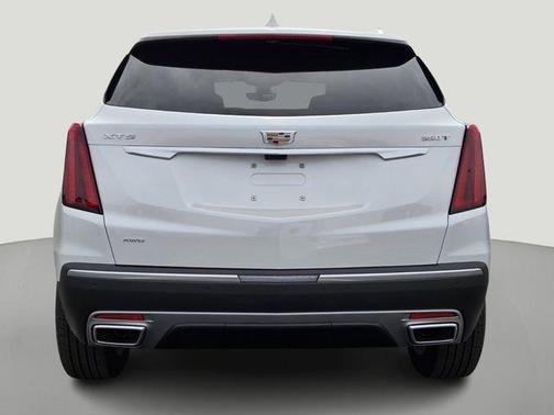 Crystal White Tricoat 2026 Cadillac XT5 Premium Luxury