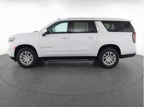 2025 Chevrolet Suburban LT