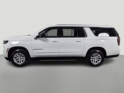 Summit White 2025 Chevrolet Suburban LT