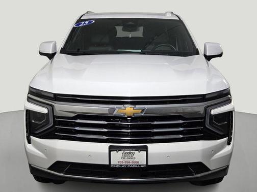 Summit White 2025 Chevrolet Suburban LT