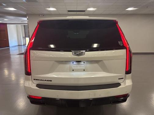 2022 Cadillac Escalade ESV Sport