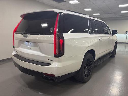 2022 Cadillac Escalade ESV Sport