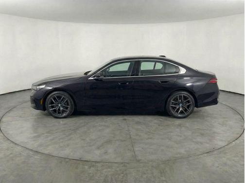 Black Sapphire Metallic 2026 BMW 530 530i
