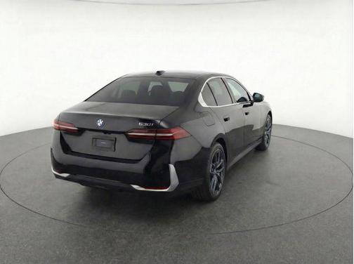 Black Sapphire Metallic 2026 BMW 530 530i