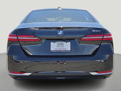 Black Sapphire Metallic 2026 BMW 530 530i