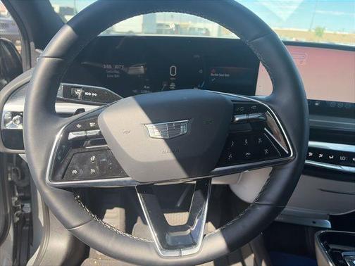 Argent Silver Metallic 2024 Cadillac LYRIQ V