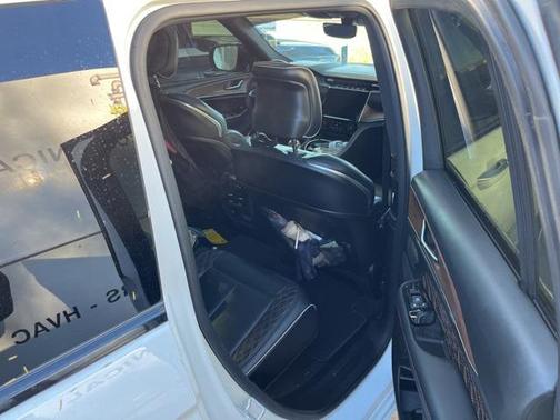 2022 Jeep Grand Cherokee Summit