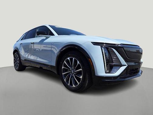 Nimbus Metallic 2025 Cadillac LYRIQ V
