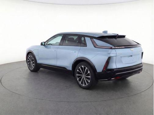 Nimbus Metallic 2025 Cadillac LYRIQ V