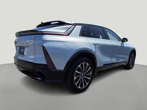 Nimbus Metallic 2025 Cadillac LYRIQ V