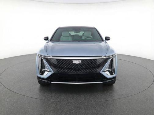Nimbus Metallic 2025 Cadillac LYRIQ V