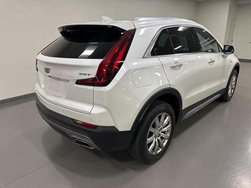 2021 Cadillac XT4 Premium Luxury