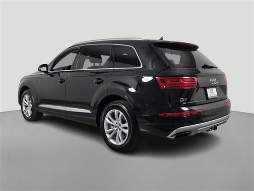 2019 Audi Q7 55 Premium Plus