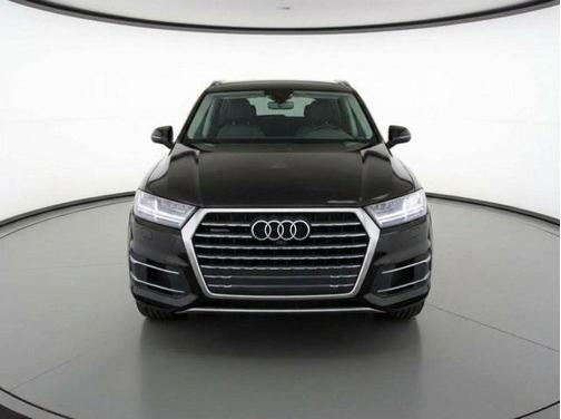 2019 Audi Q7 55 Premium Plus
