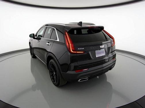 2022 Cadillac XT4 Luxury