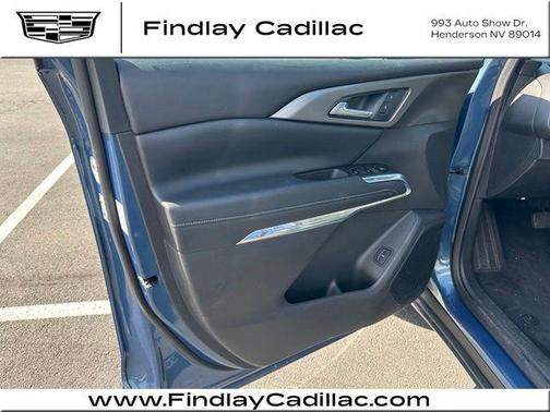 Lakeshore Blue Metallic 2025 Chevrolet Traverse LT