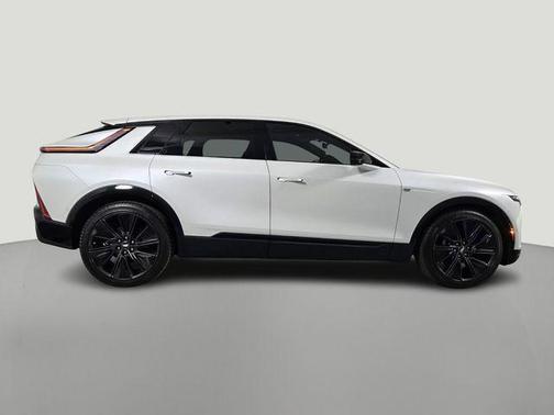 Crystal White Tricoat 2025 Cadillac LYRIQ Sport