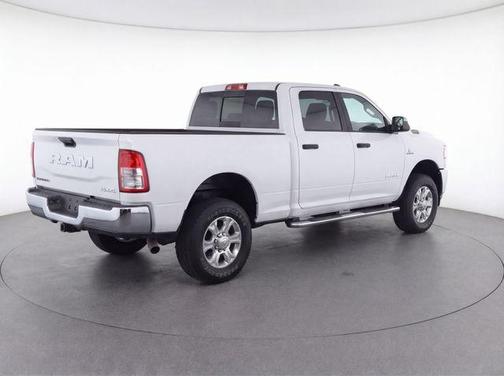Bright White Clearcoat 2025 RAM 2500 Big Horn Crew Cab 4x4 6'4' Box