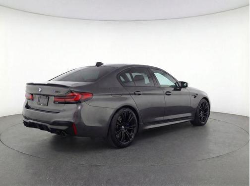 Alvite Grey Metallic 2021 BMW M5 Base