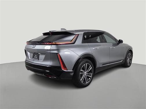 2024 Cadillac LYRIQ V