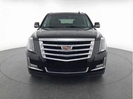 2018 Cadillac Escalade Luxury