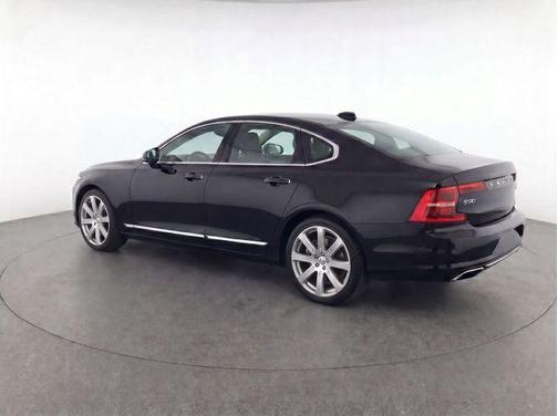 Onyx Black Metallic 2017 Volvo S90 T6 Inscription