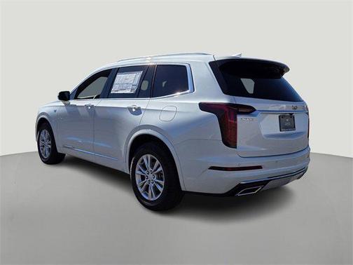 2025 Cadillac XT6 Luxury FWD