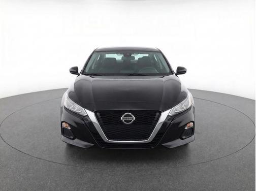 Super Black 2022 Nissan Altima 2.5 SV