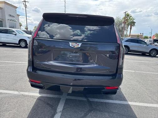 2022 Cadillac Escalade ESV Sport