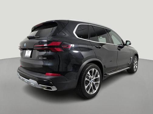 Black Sapphire Metallic 2025 BMW X5 sDrive40i