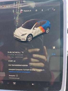 2022 Tesla Model Y Long Range Dual Motor All-Wheel Drive