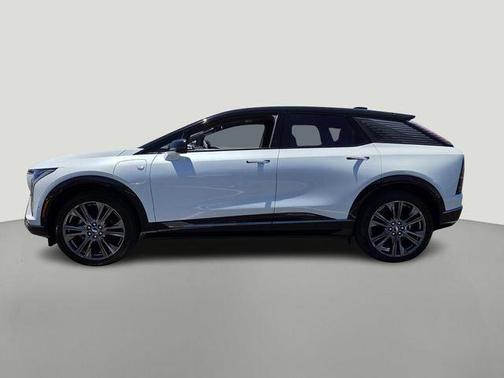 Vibrant White Tricoat 2026 Cadillac OPTIQ Premium Sport