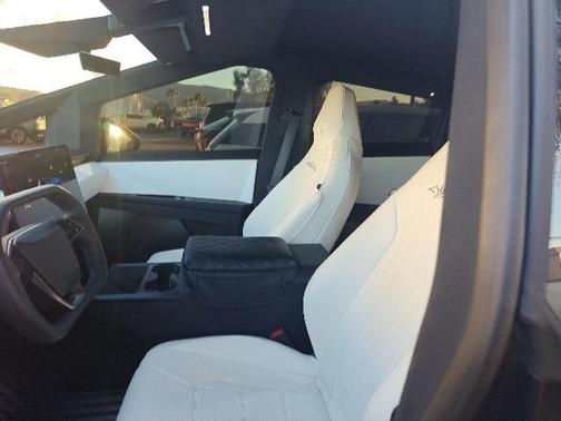 2024 Tesla Cybertruck All-Wheel Drive