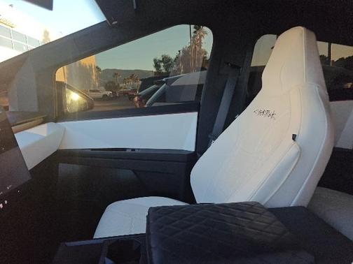 2024 Tesla Cybertruck All-Wheel Drive