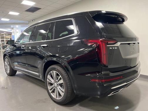 2025 Cadillac XT6 Premium Luxury FWD