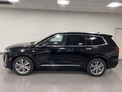 2025 Cadillac XT6 Premium Luxury FWD