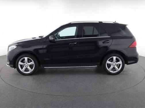 Black 2016 Mercedes-Benz GLE-Class GLE 350