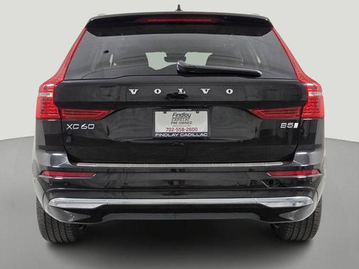Onyx Black Metallic 2023 Volvo XC60 B5 Ultimate Bright Theme